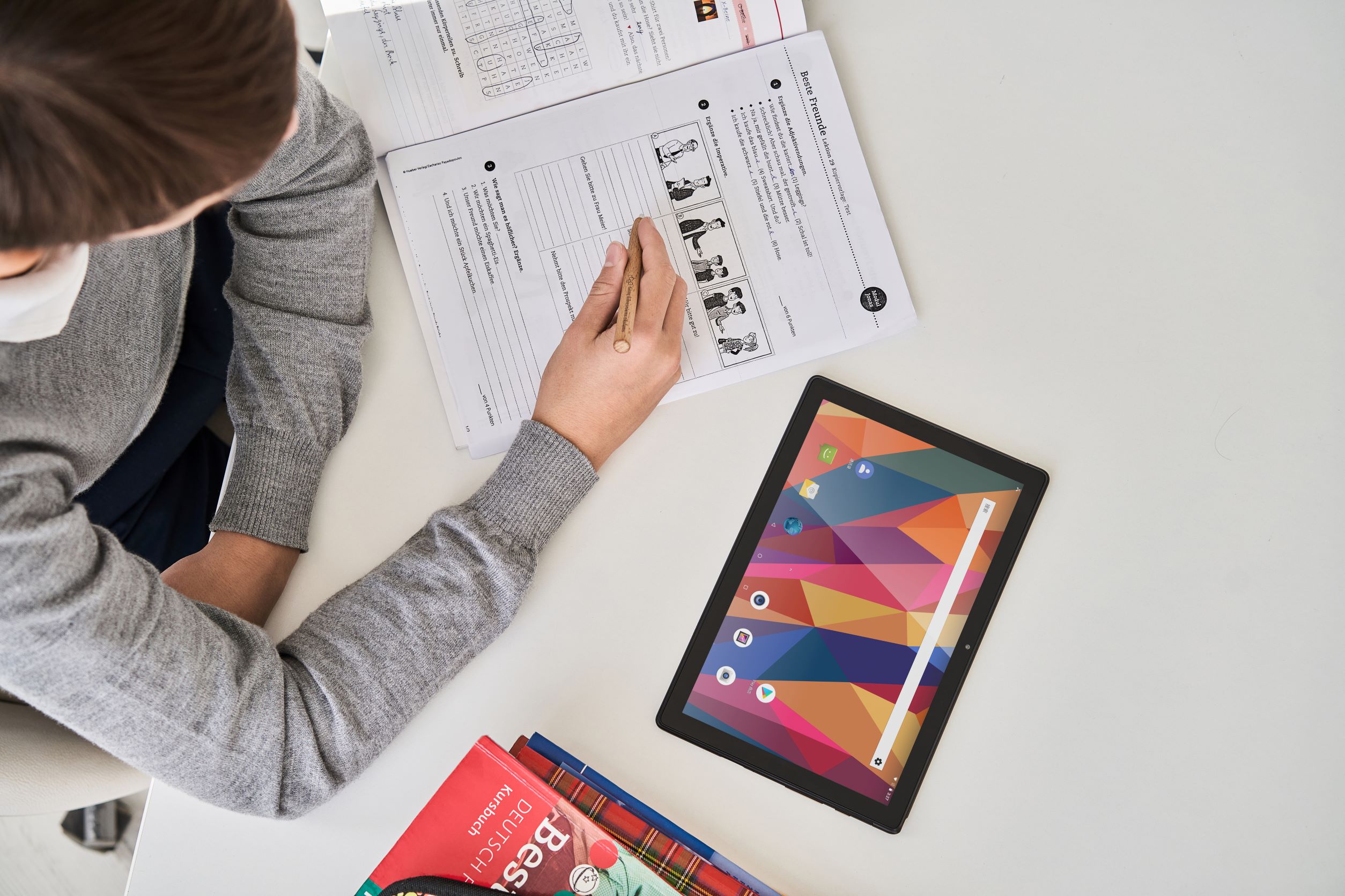 eSTAR URBAN 10" tablet